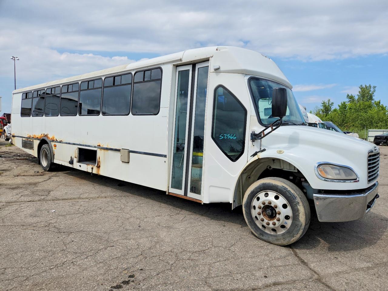 1FVACXDT8EHFJ3408 · 2014 FREIGHTLINER M2 · 4/13