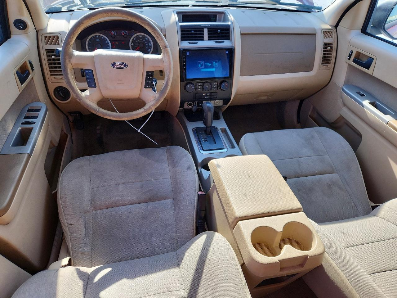 1FMCU0D77AKB65828 · 2010 FORD ESCAPE · 8/13