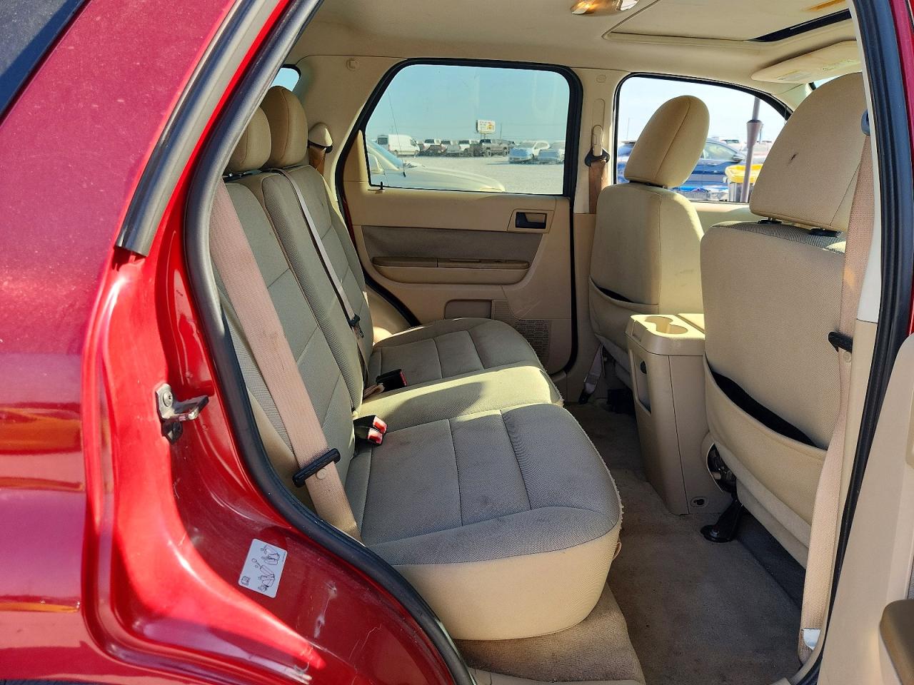 1FMCU0D77AKB65828 · 2010 FORD ESCAPE · 11/13