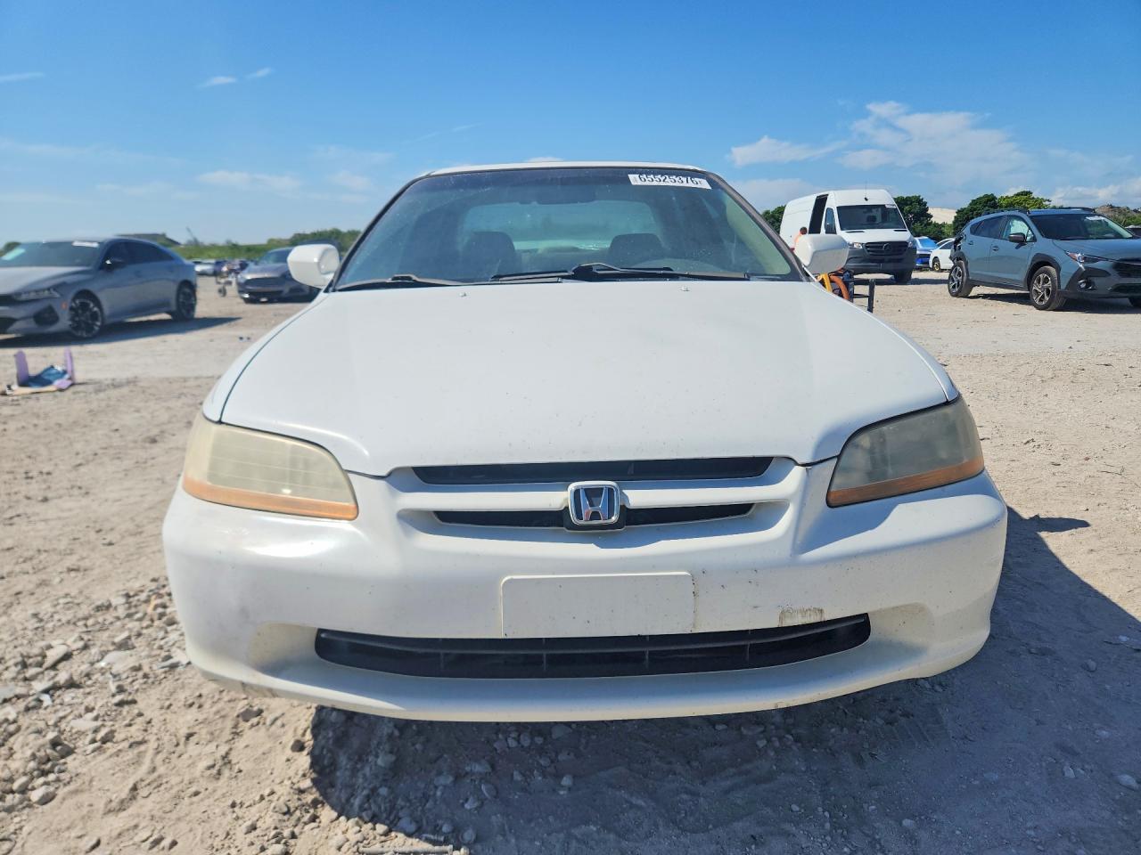 1HGCG1651Y078344 · 2000 HONDA ACCORD · 5/13