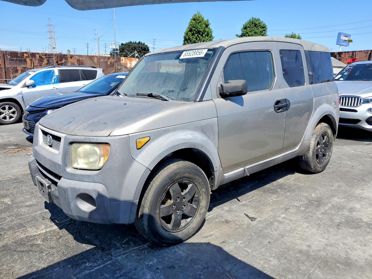 5J6YH18543L003238 · 2003 HONDA ELEMENT