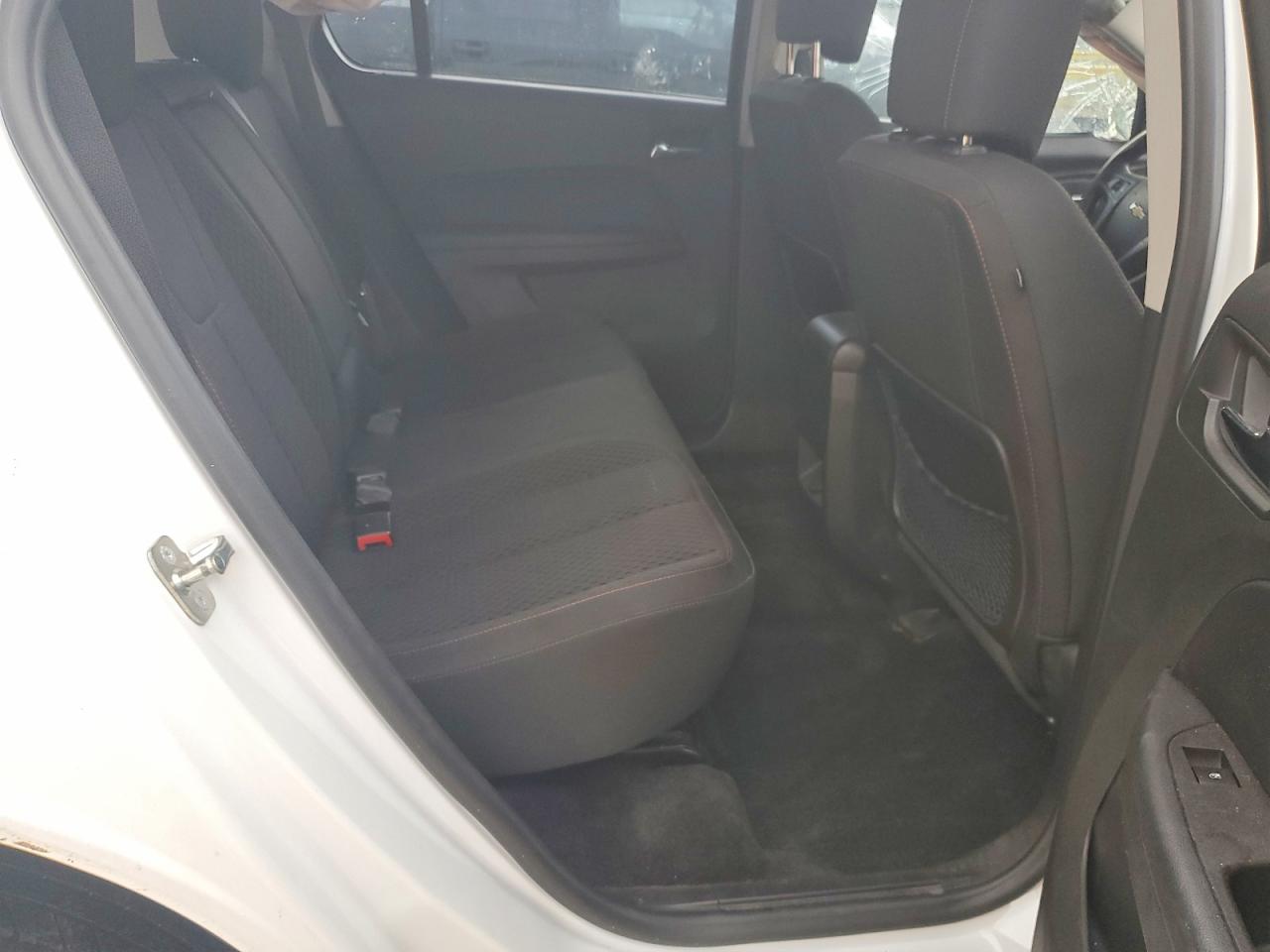 1GNALAEK9FZ116031 · 2015 CHEVROLET EQUINOX · 10/12