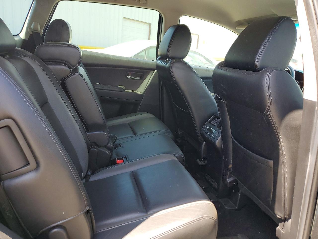 JM3TB2CV4B0329109 · 2011 MAZDA CX-9 · 10/12