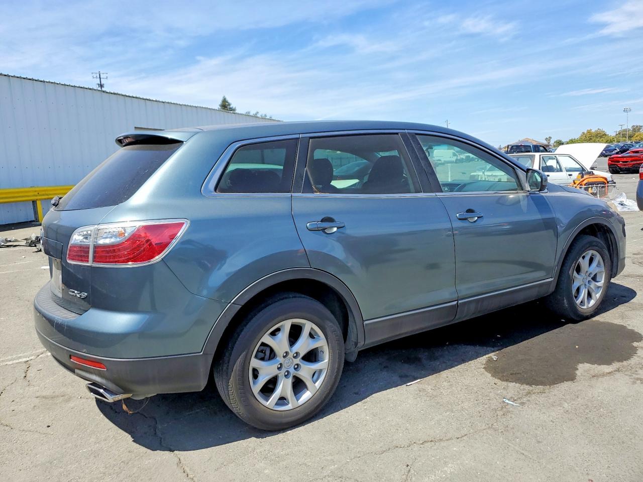 JM3TB2CV4B0329109 · 2011 MAZDA CX-9 · 3/12