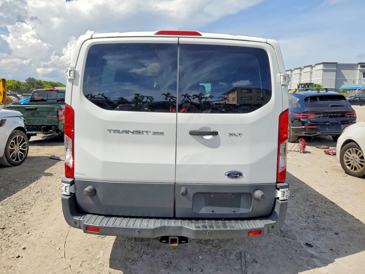 1FBZX2YM2HKA84106 · 2017 FORD TRANSIT · 6/14