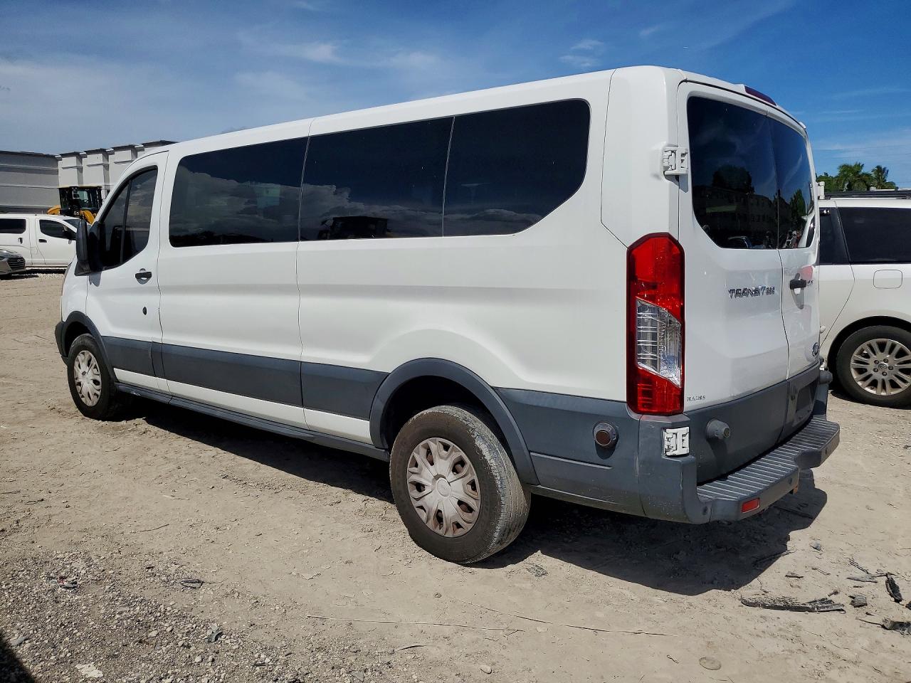 1FBZX2YM2HKA84106 · 2017 FORD TRANSIT · 2/14