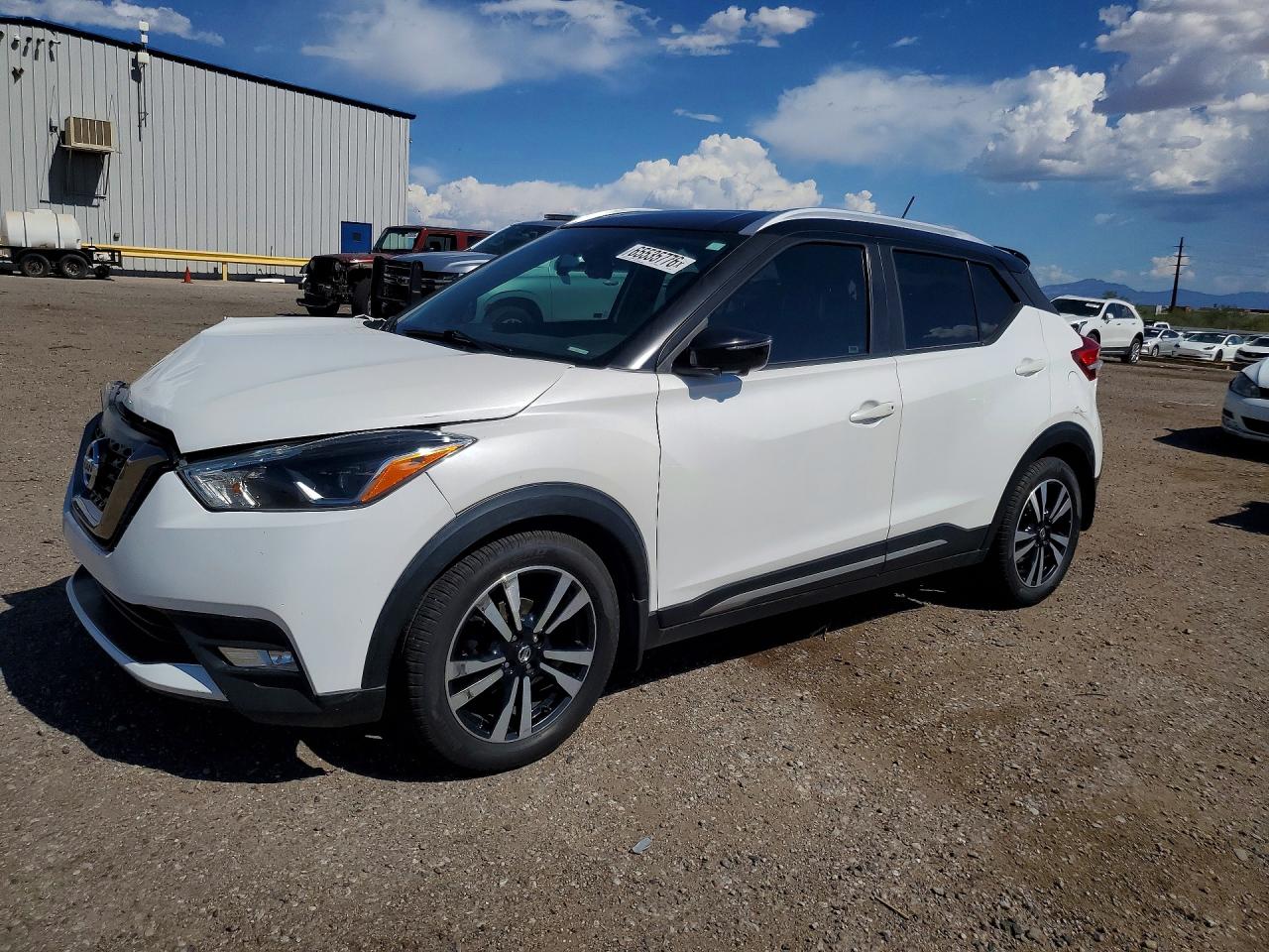 3N1CP5CUXKL565904 · 2019 NISSAN KICKS