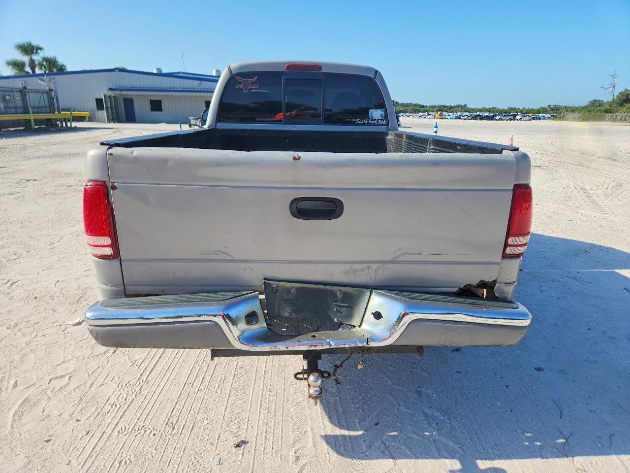 1B7FL26X6YS602421 · 2000 DODGE DAKOTA · 6/13