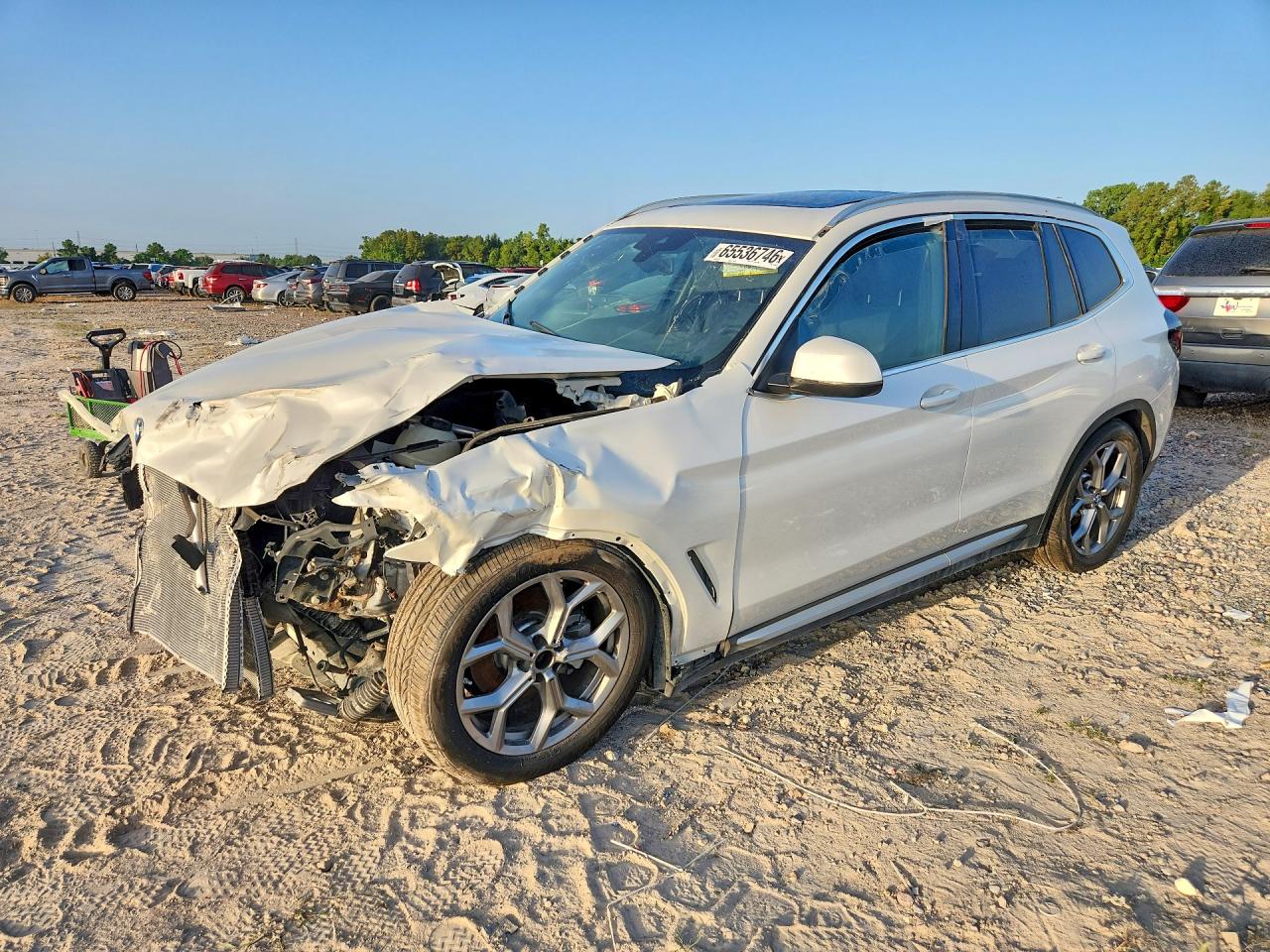 5UX53DP08R9W13386 · 2024 BMW X3