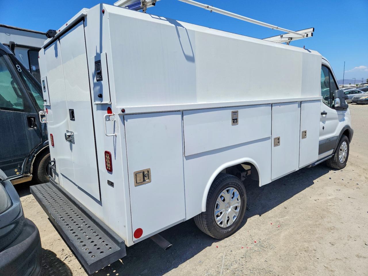 1FDYR5PM1KKA26673 · 2019 FORD TRANSIT · 3/13