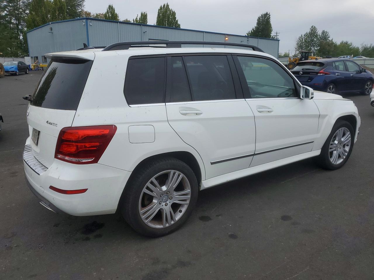 WDCGG8JB1FG409210 · 2015 MERCEDES-BENZ GLK · 3/12