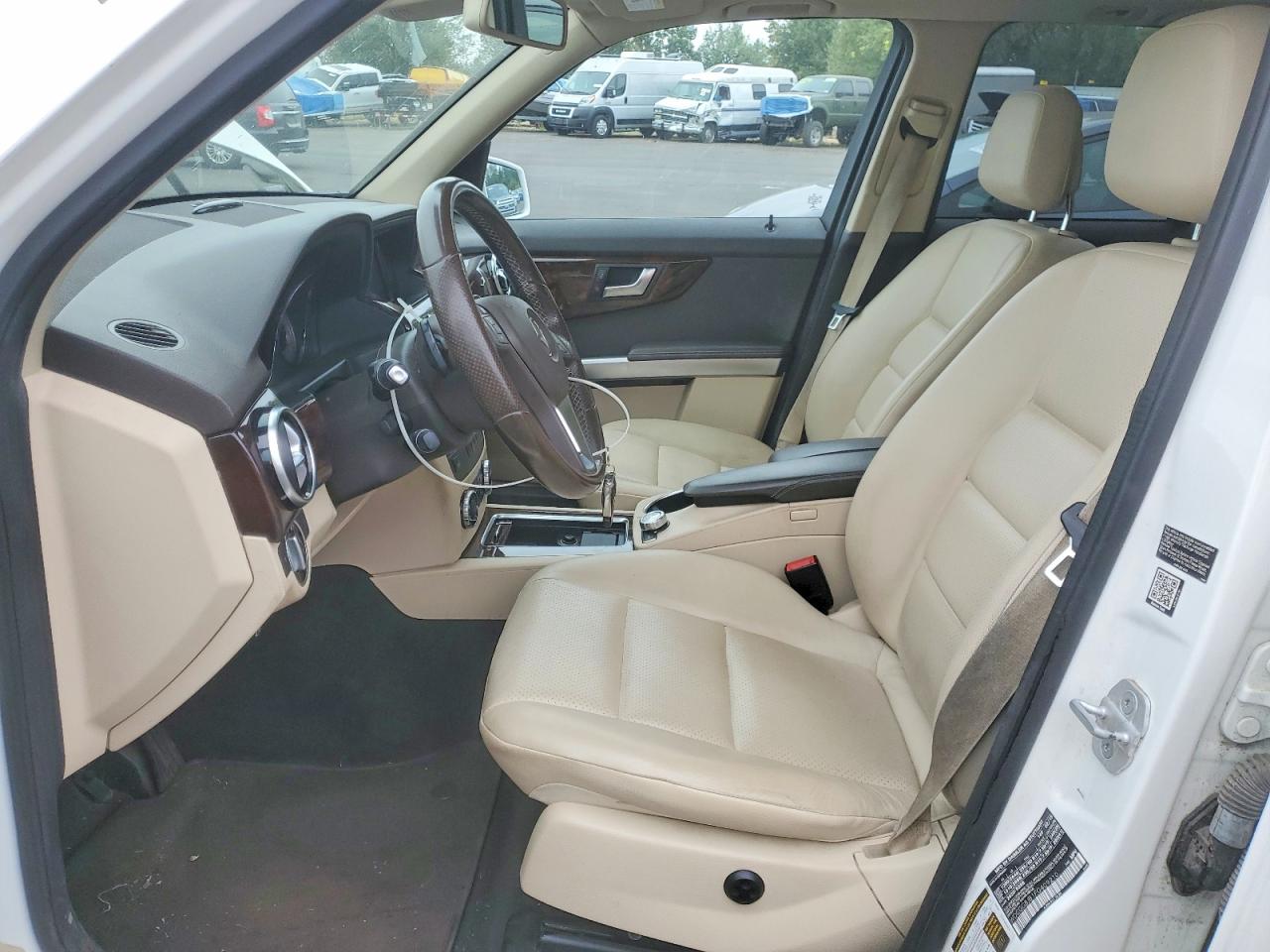 WDCGG8JB1FG409210 · 2015 MERCEDES-BENZ GLK · 7/12