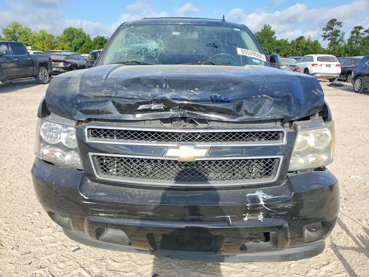 1GNSCAE02BR140281 · 2011 CHEVROLET TAHOE · 5/13