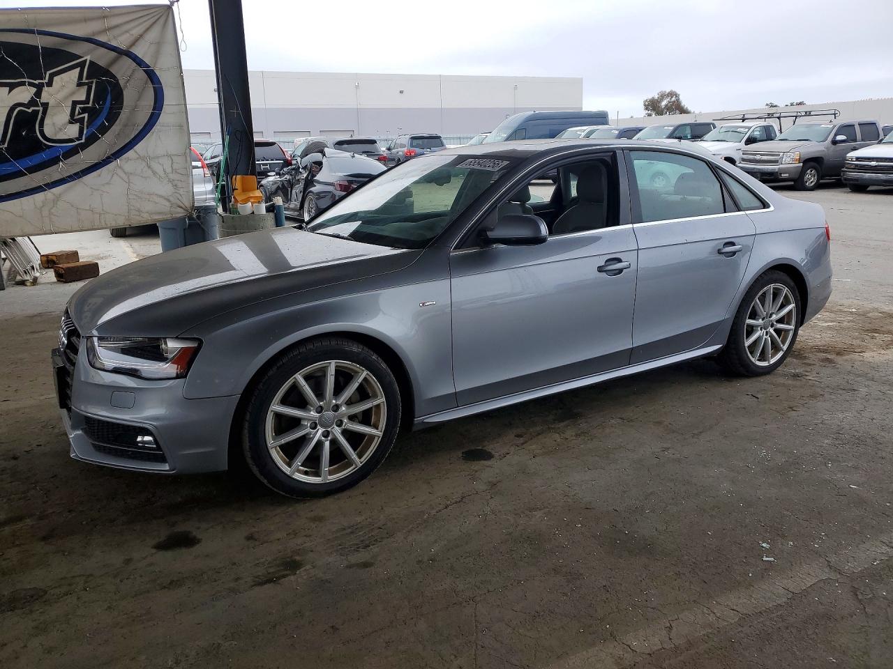 WAUFFAFL5FA083084 · 2015 AUDI A4