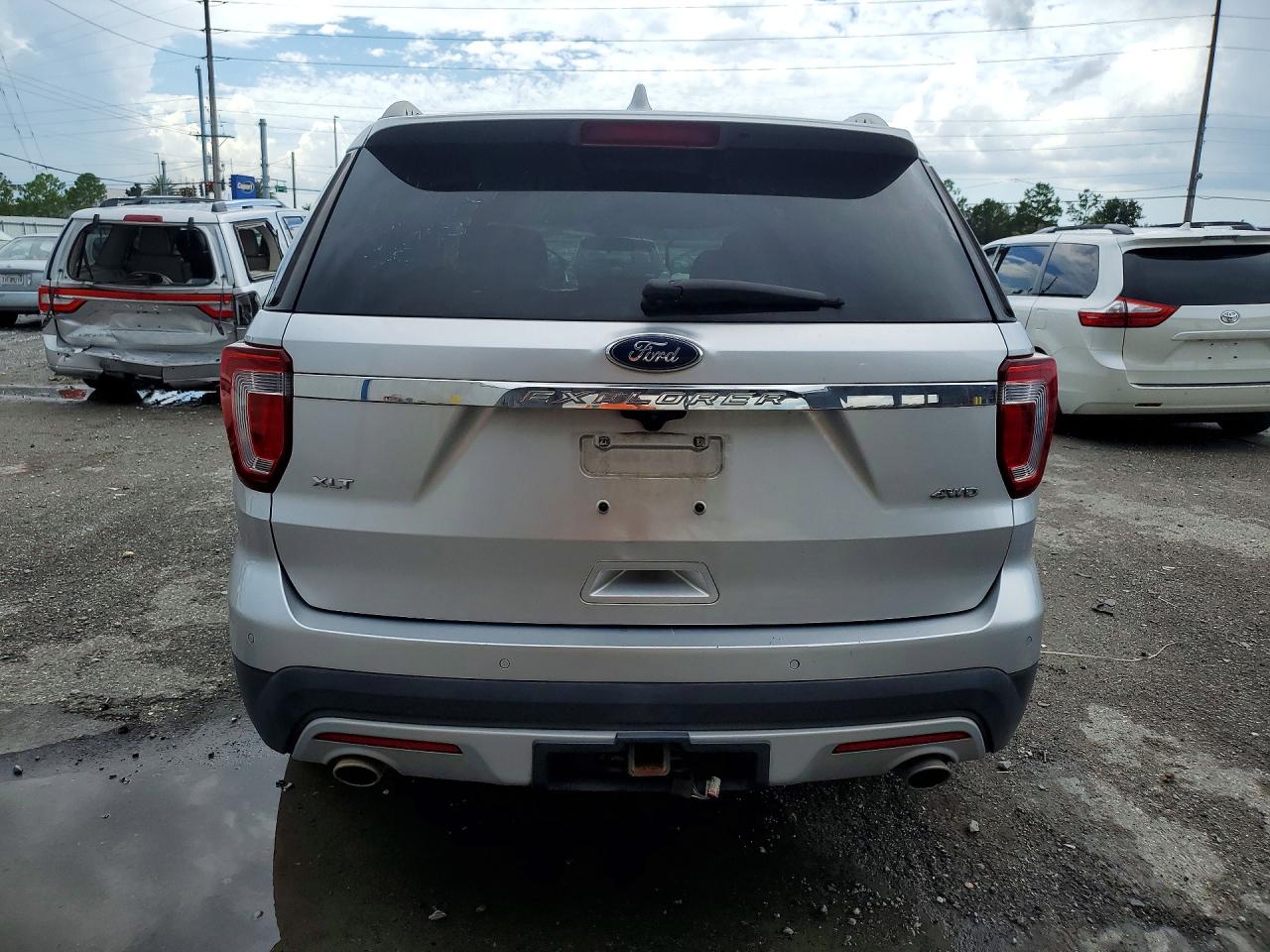 1FM5K8D82HGD00233 · 2017 FORD EXPLORER · 6/13