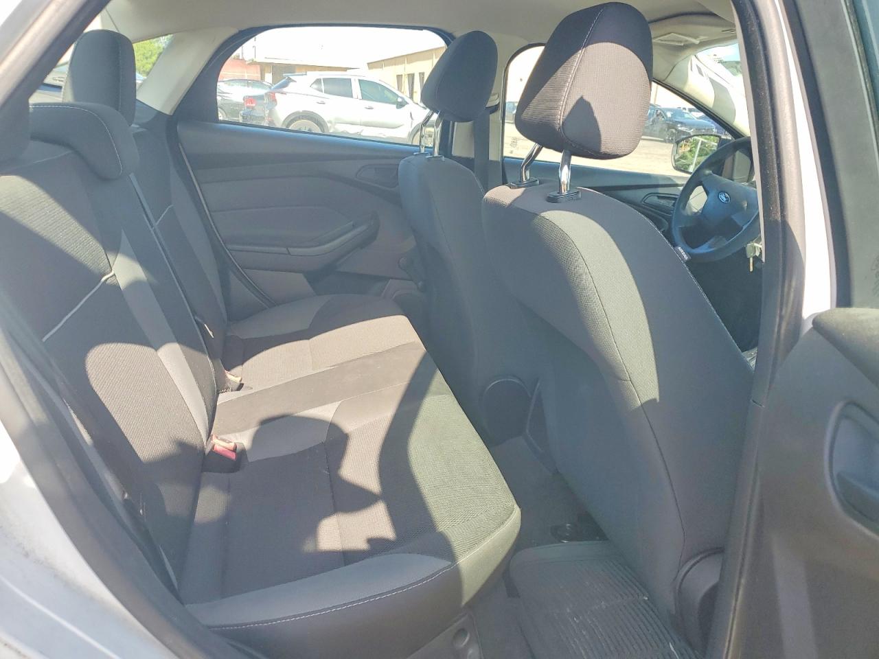 1FADP3E26EL272329 · 2014 FORD FOCUS · 10/12