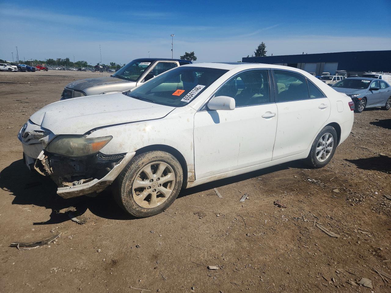 4T4BF3EK3BR214318 · 2011 TOYOTA CAMRY