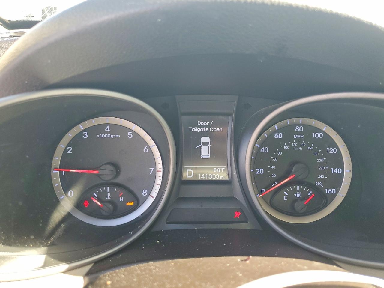 5XYZU3LB7EG200031 · 2014 HYUNDAI SANTA FE SPORT · 9/13