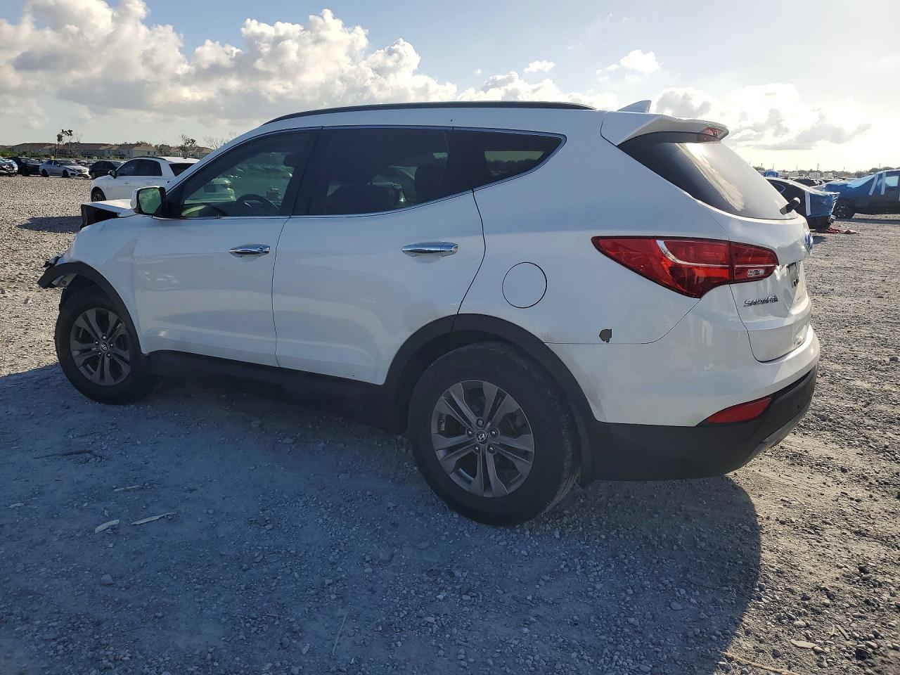 5XYZU3LB7EG200031 · 2014 HYUNDAI SANTA FE SPORT · 2/13