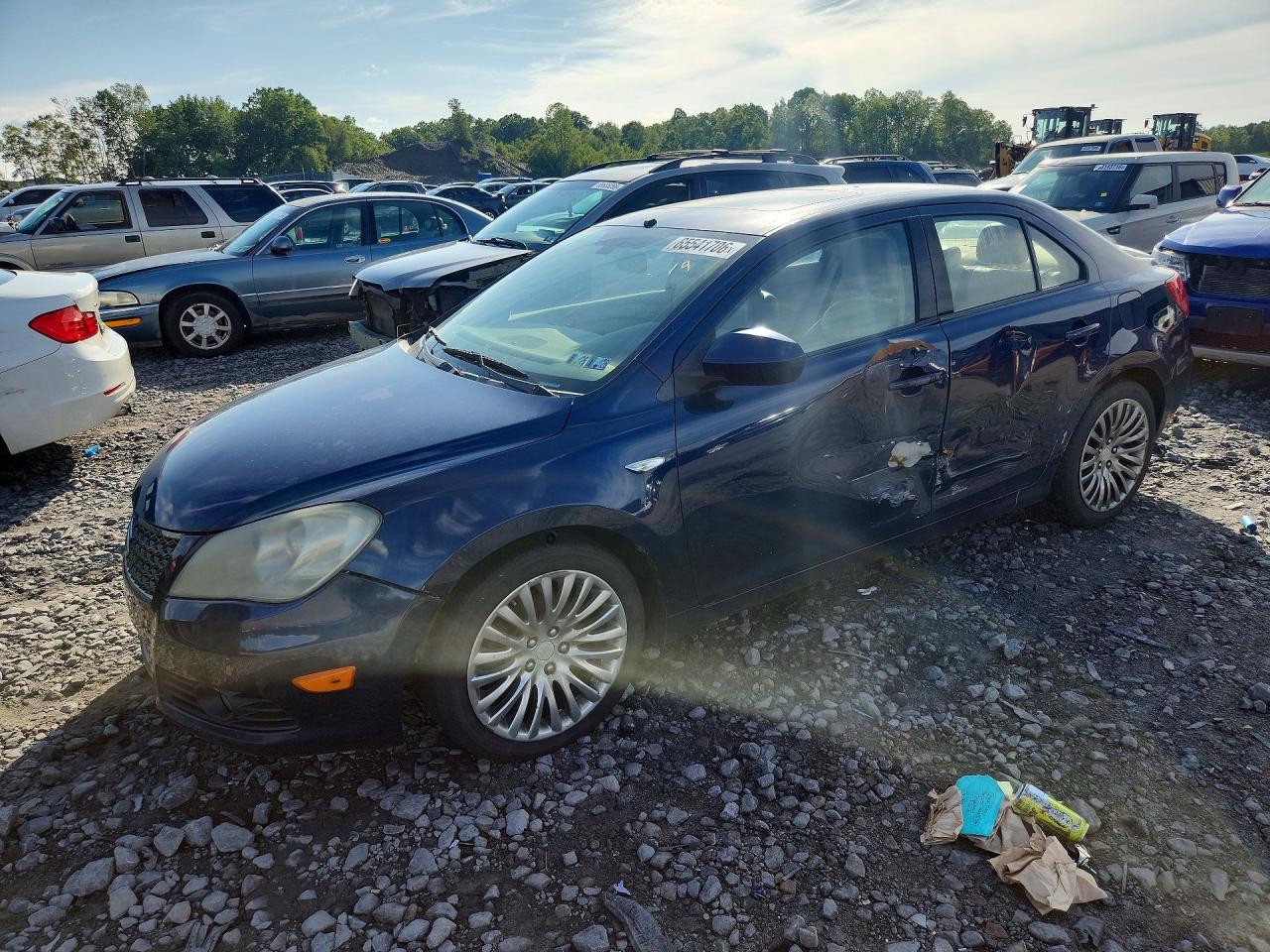 JS2RF9A75A6100640 · 2010 SUZUKI KIZASHI