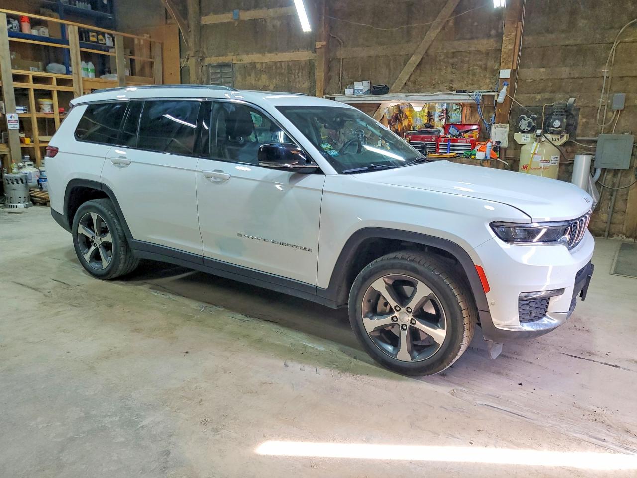1C4RJKBG4P8740107 · 2023 JEEP GRAND CHEROKEE · 4/14