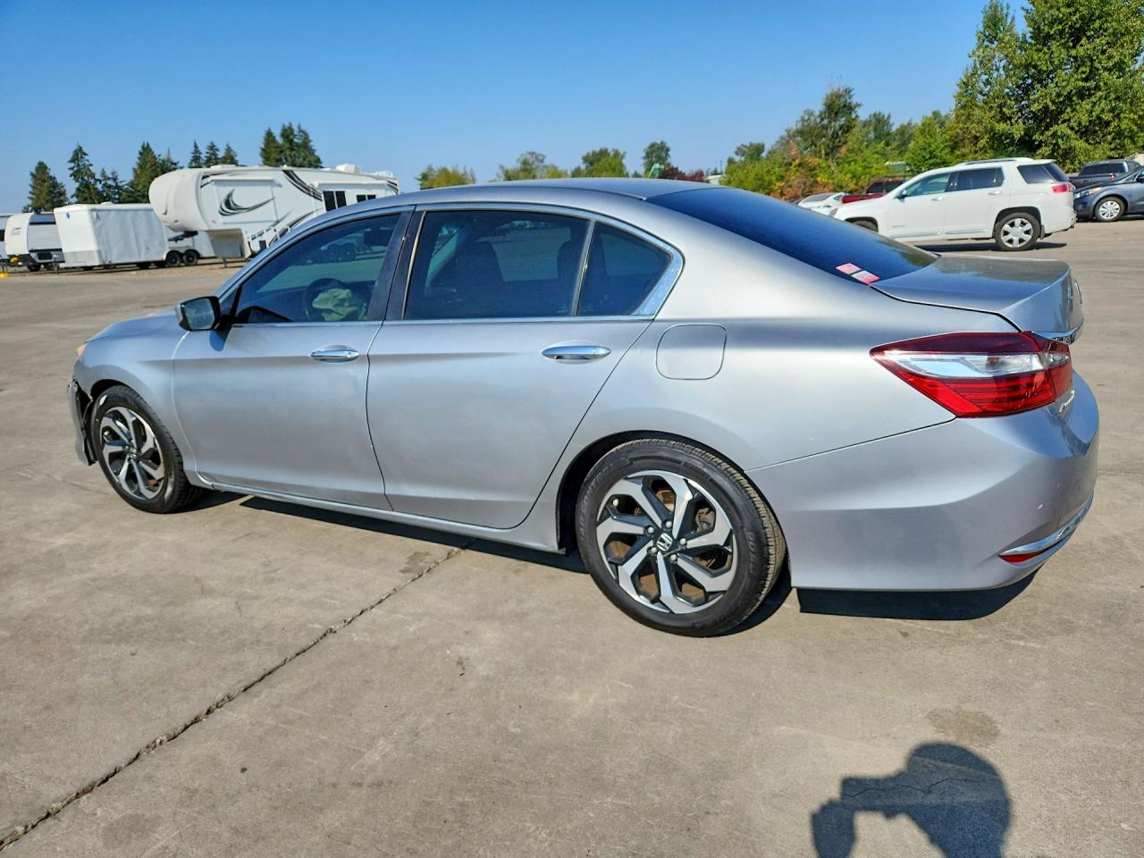 1HGCR2F31HA015534 · 2017 HONDA ACCORD · 2/12