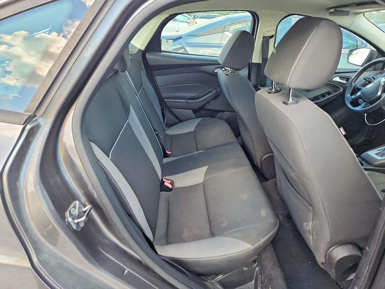 1FADP3F24DL144720 · 2013 FORD FOCUS · 10/12
