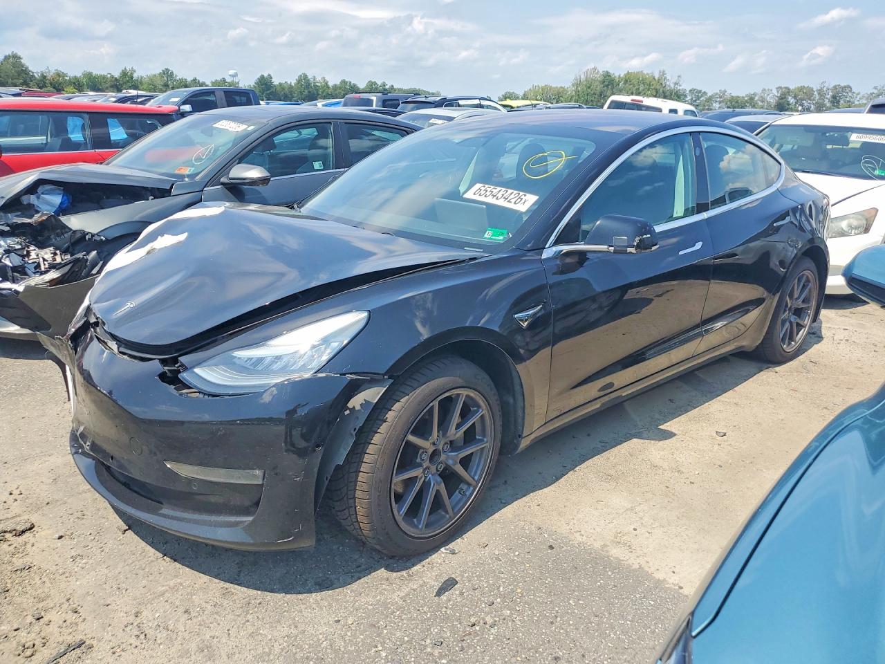 5YJ3E1EA8JF156523 · 2018 TESLA MODEL 3