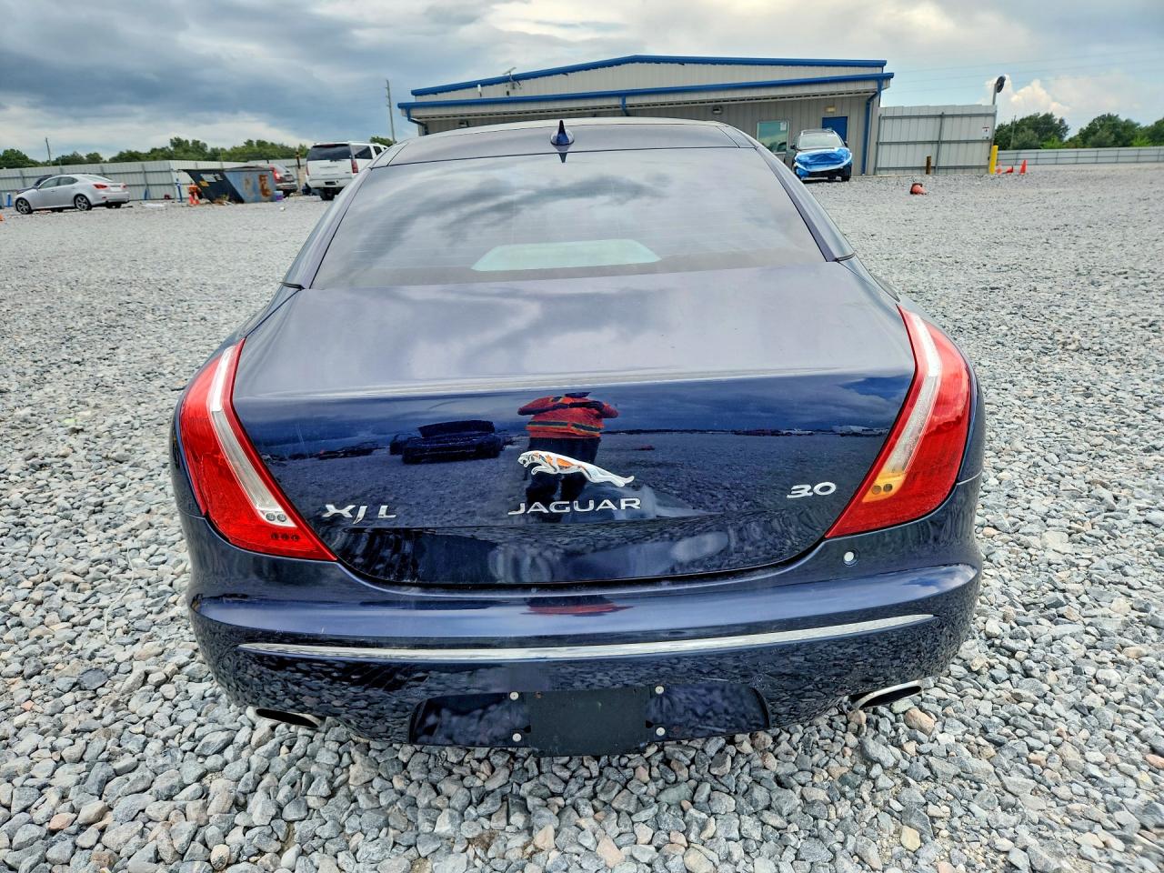 SAJWA2GZ7E8V63385 · 2014 JAGUAR XJL · 6/12