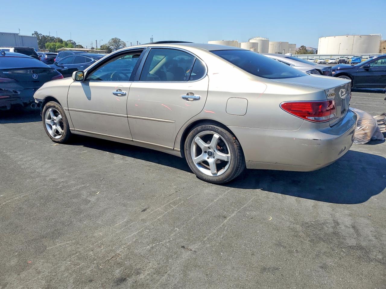 JTHBA30G455074633 · 2005 LEXUS ES · 2/13