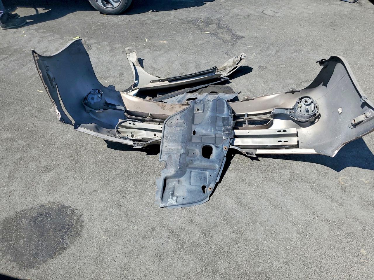 JTHBA30G455074633 · 2005 LEXUS ES · 12/13