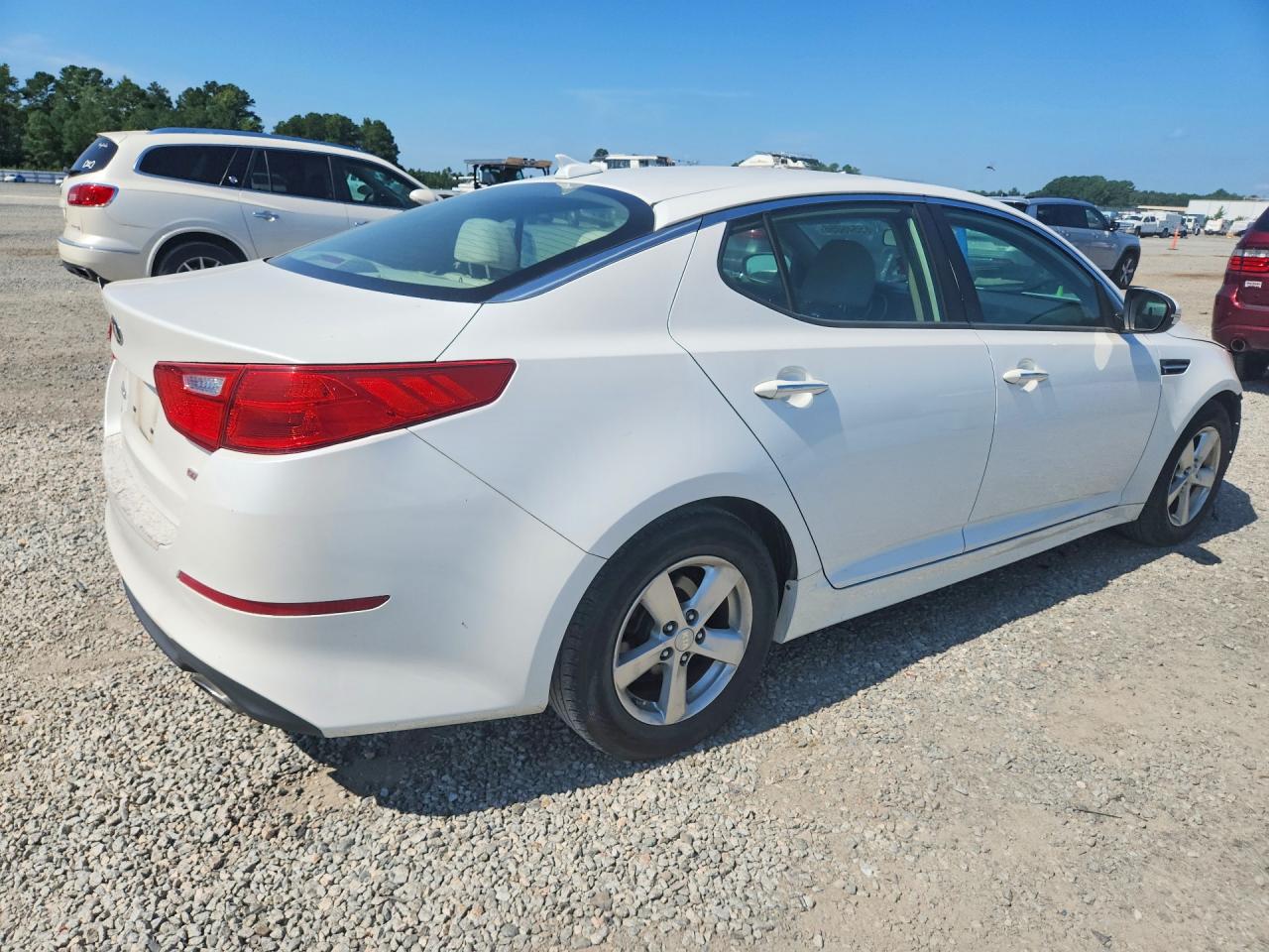 KNAGM4A7XF5592229 · 2015 KIA OPTIMA · 3/13