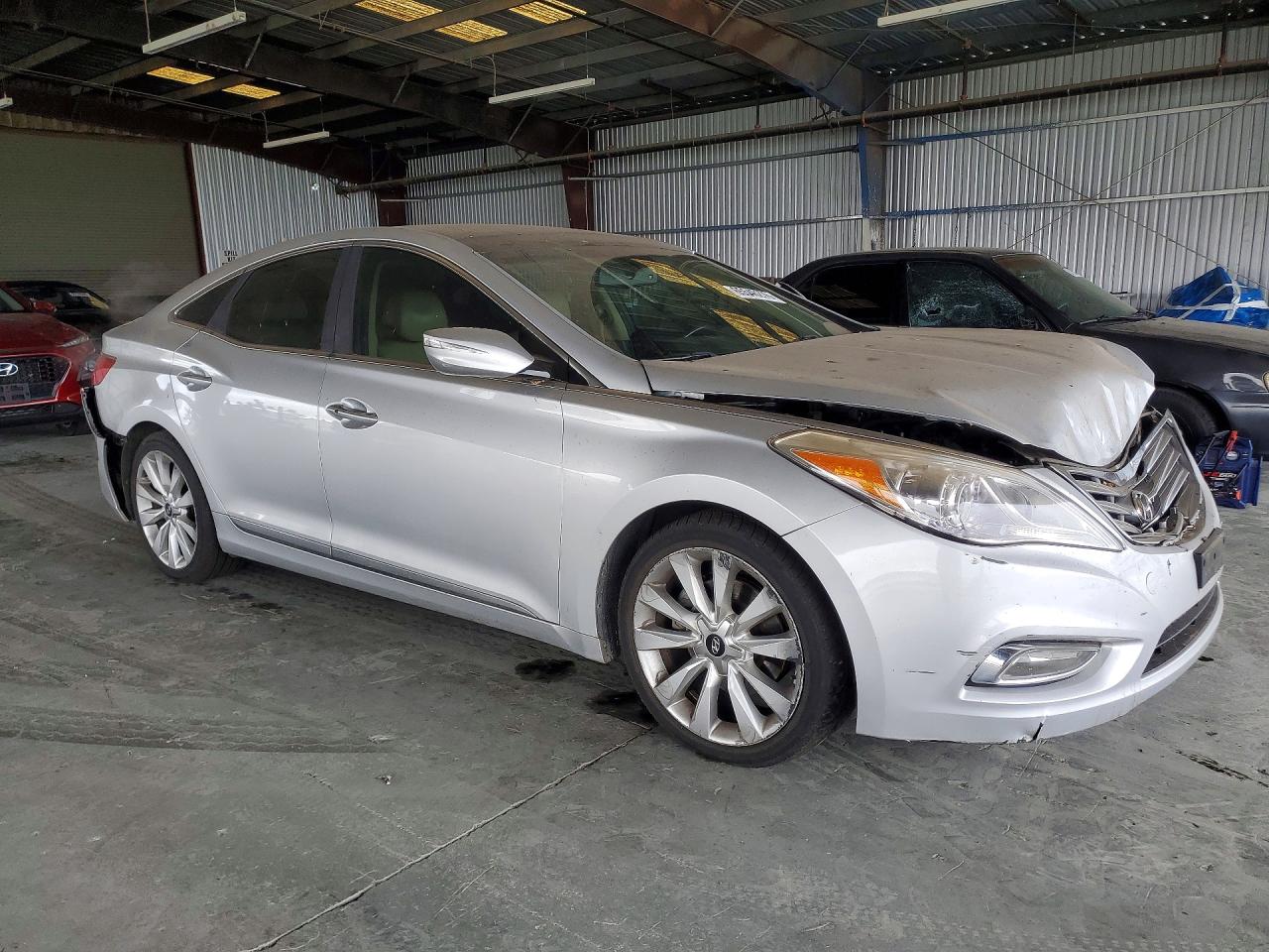 KMHFH4JGXDA218559 · 2013 HYUNDAI AZERA · 4/12