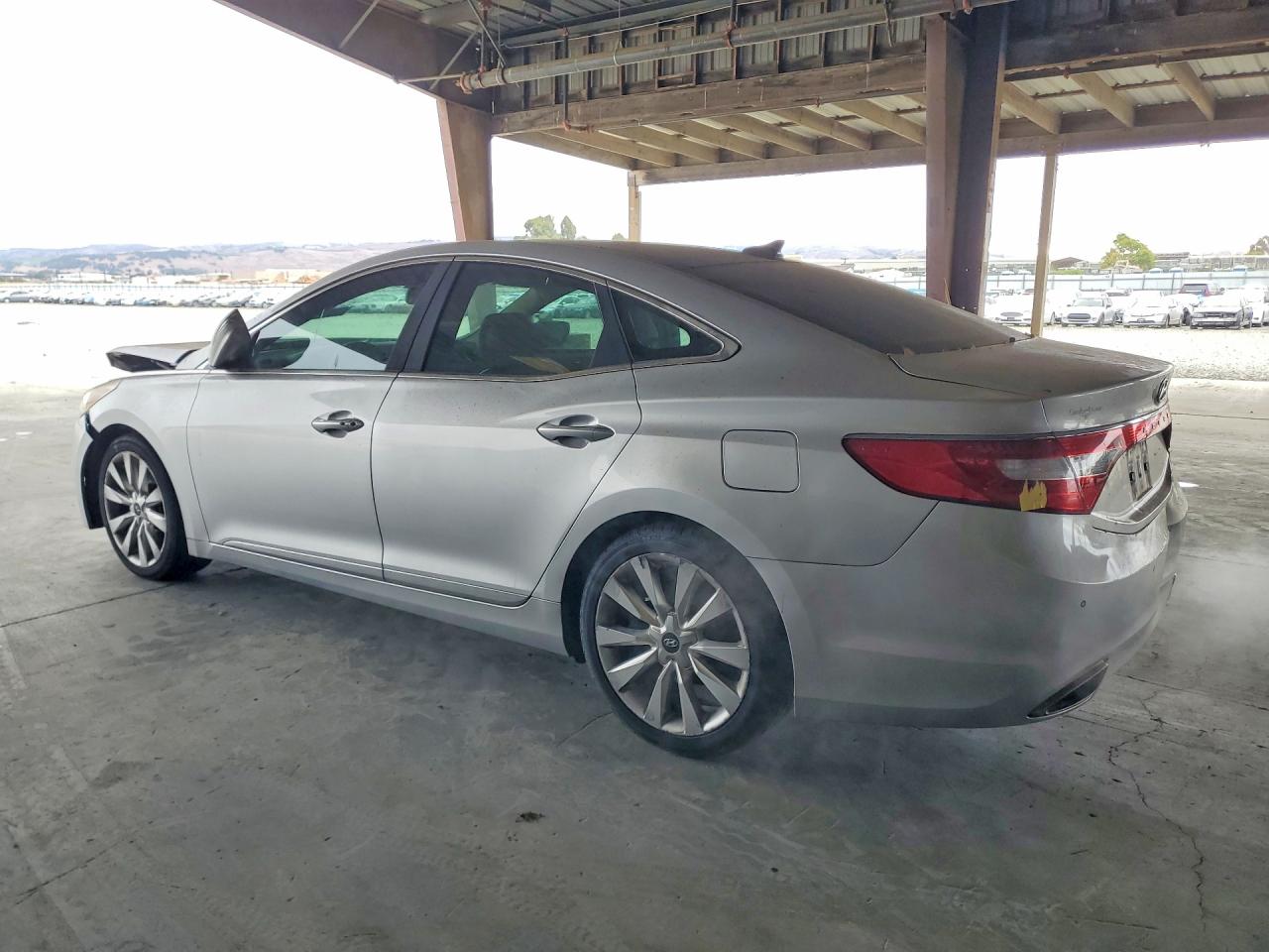 KMHFH4JGXDA218559 · 2013 HYUNDAI AZERA · 2/12
