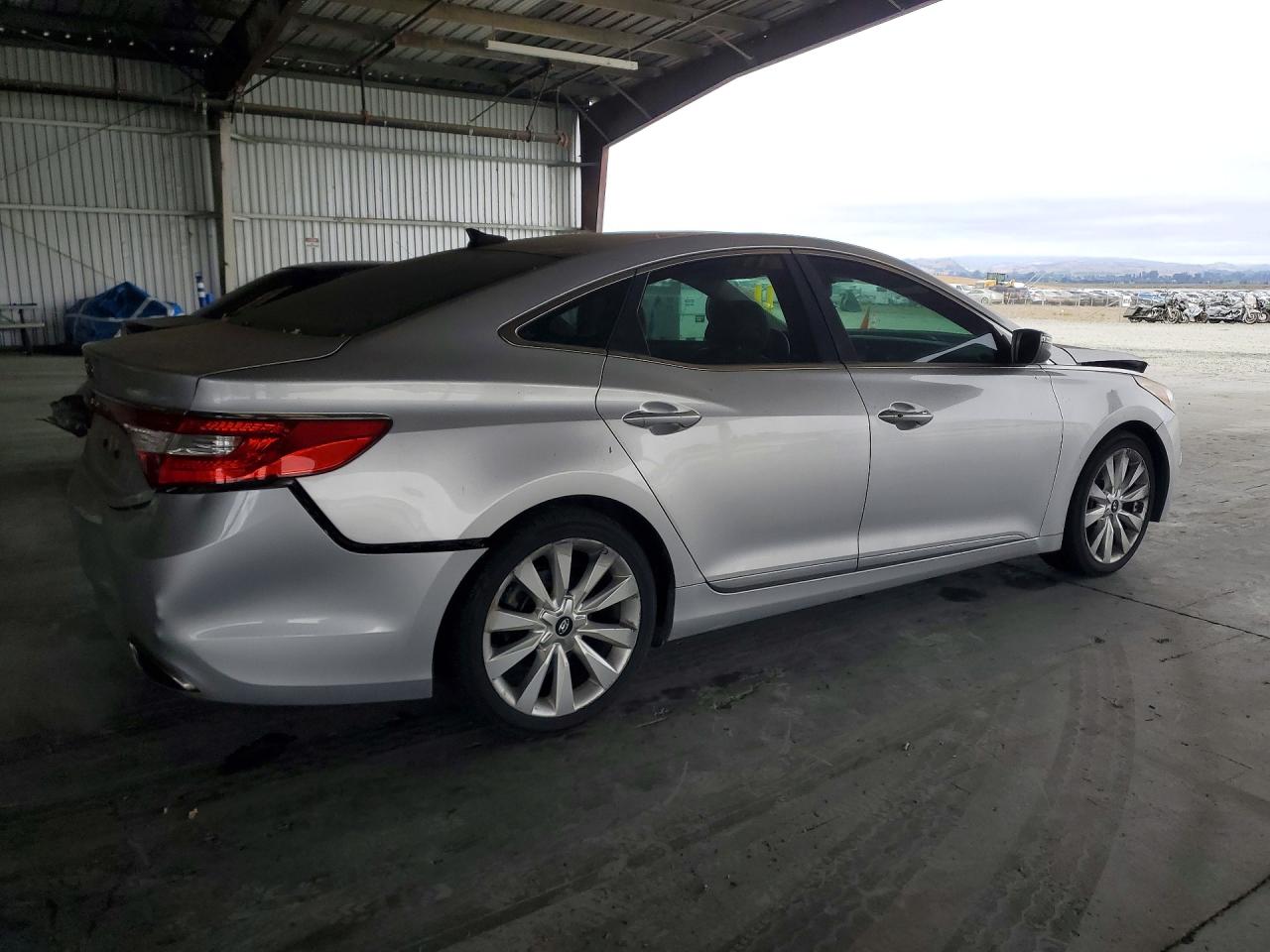 KMHFH4JGXDA218559 · 2013 HYUNDAI AZERA · 3/12