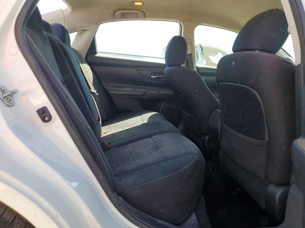 1N4AL3AP7GC250827 · 2016 NISSAN ALTIMA · 10/12