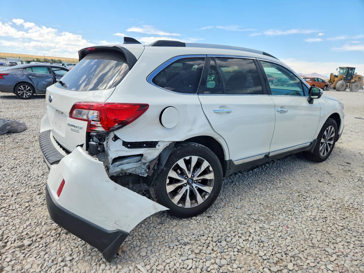 4S4BSATCXH3391436 · 2017 SUBARU OUTBACK · 3/12