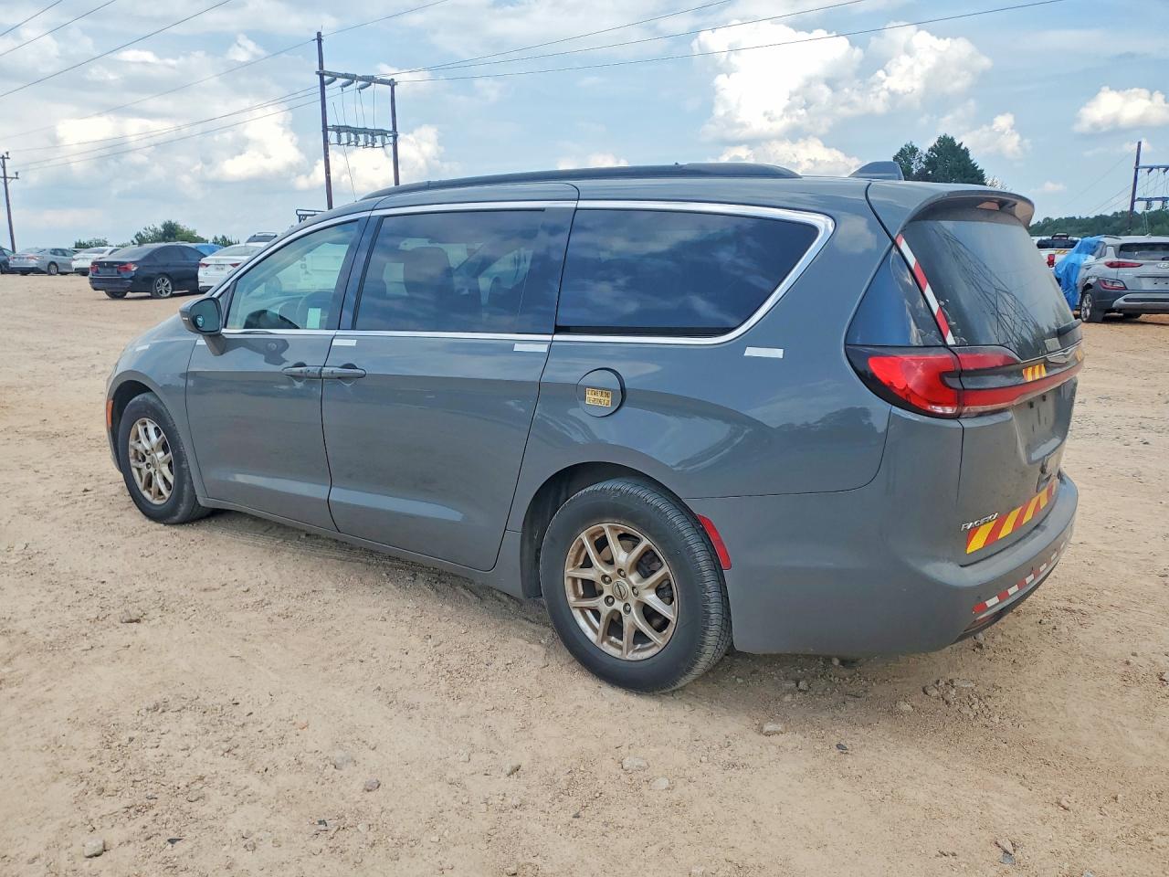 2C4RC1BG5NR167756 · 2022 CHRYSLER PACIFICA · 2/13