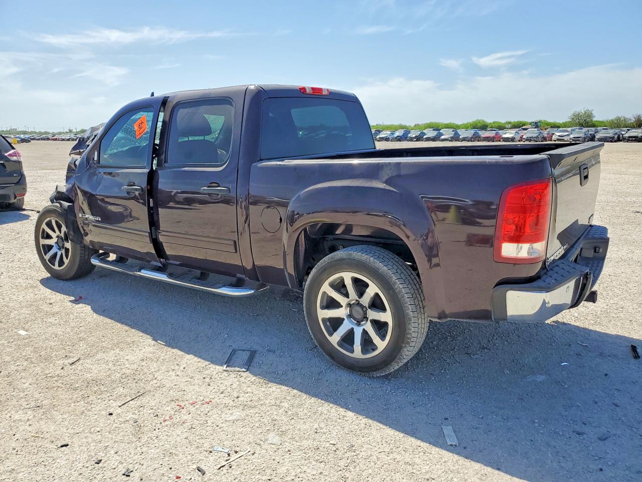 2GTEC13J181287811 · 2008 GMC SIERRA · 2/13