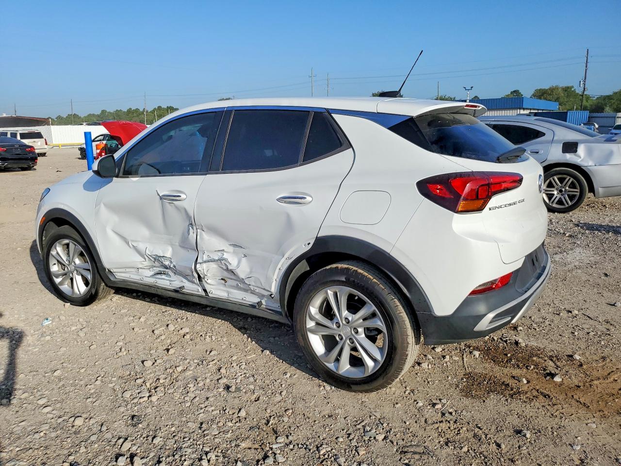 KL4MMBS2XMB096580 · 2021 BUICK ENCORE GX · 2/12