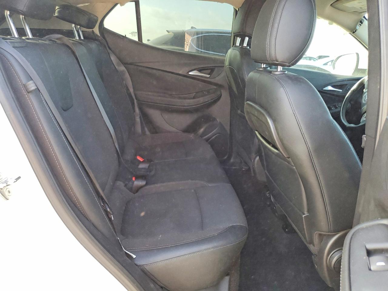 KL4MMBS2XMB096580 · 2021 BUICK ENCORE GX · 10/12