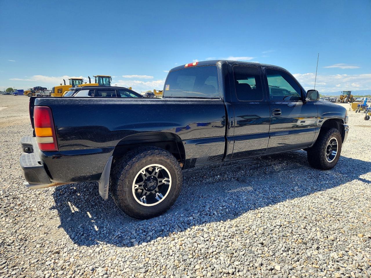 2GTEK69U011303827 · 2001 GMC SIERRA · 3/12