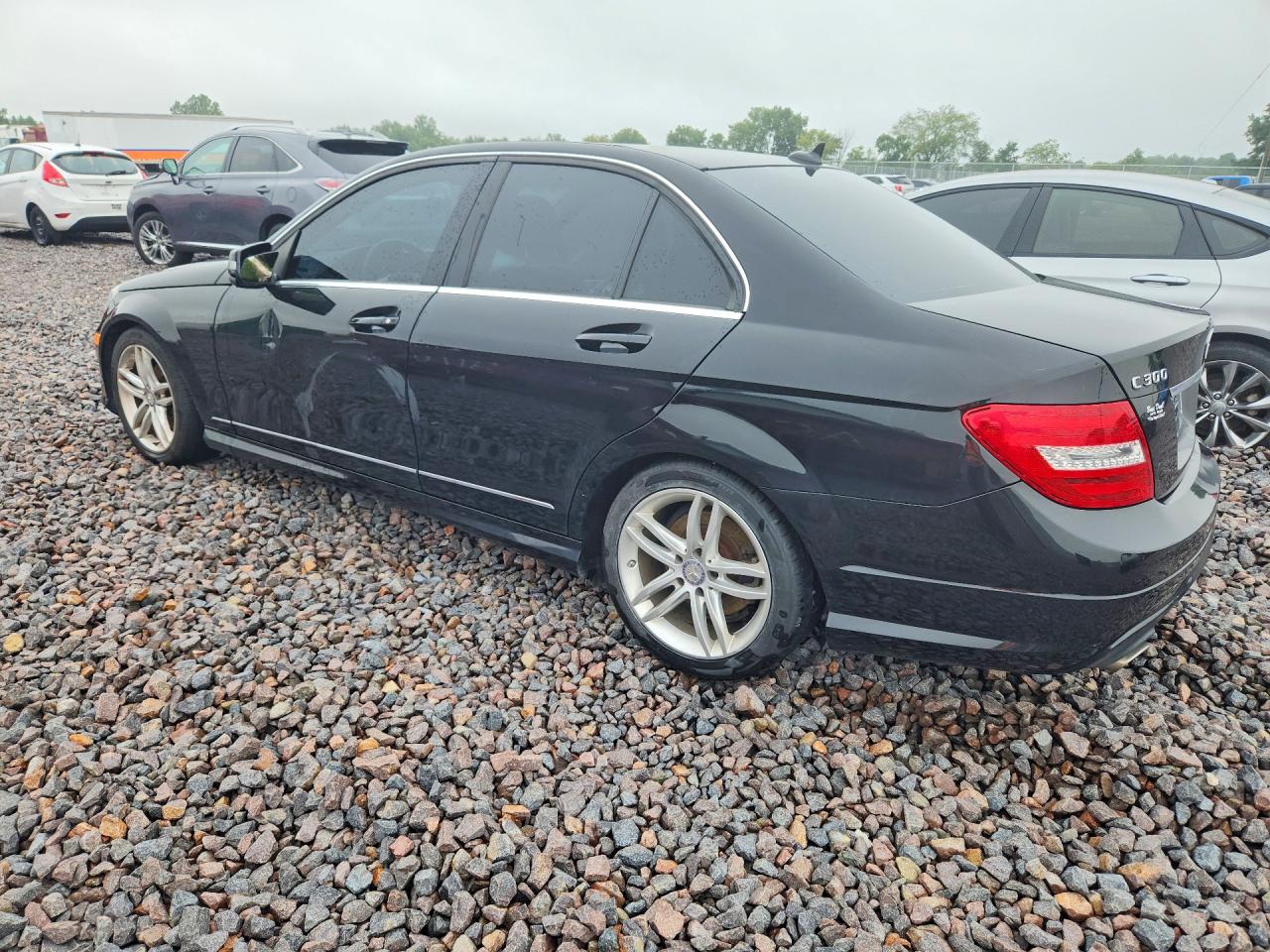 WDDGF8BB5CA683327 · 2012 MERCEDES-BENZ C · 2/13