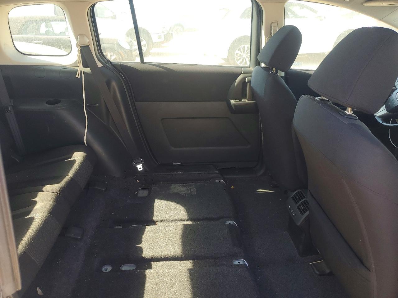 JM1CW2CL9C0111048 · 2012 MAZDA 5 · 10/12
