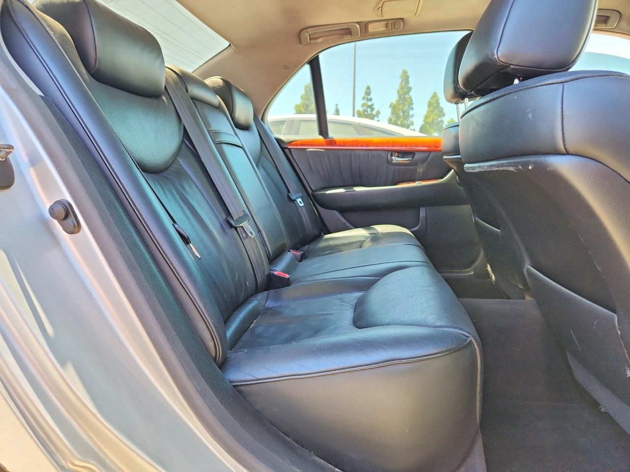 JTHBN36F665031142 · 2006 LEXUS LS · 10/12