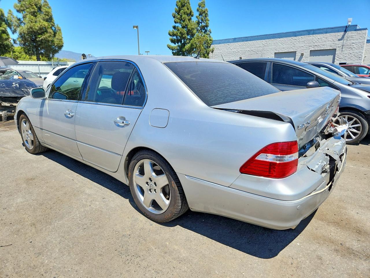 JTHBN36F665031142 · 2006 LEXUS LS · 2/12