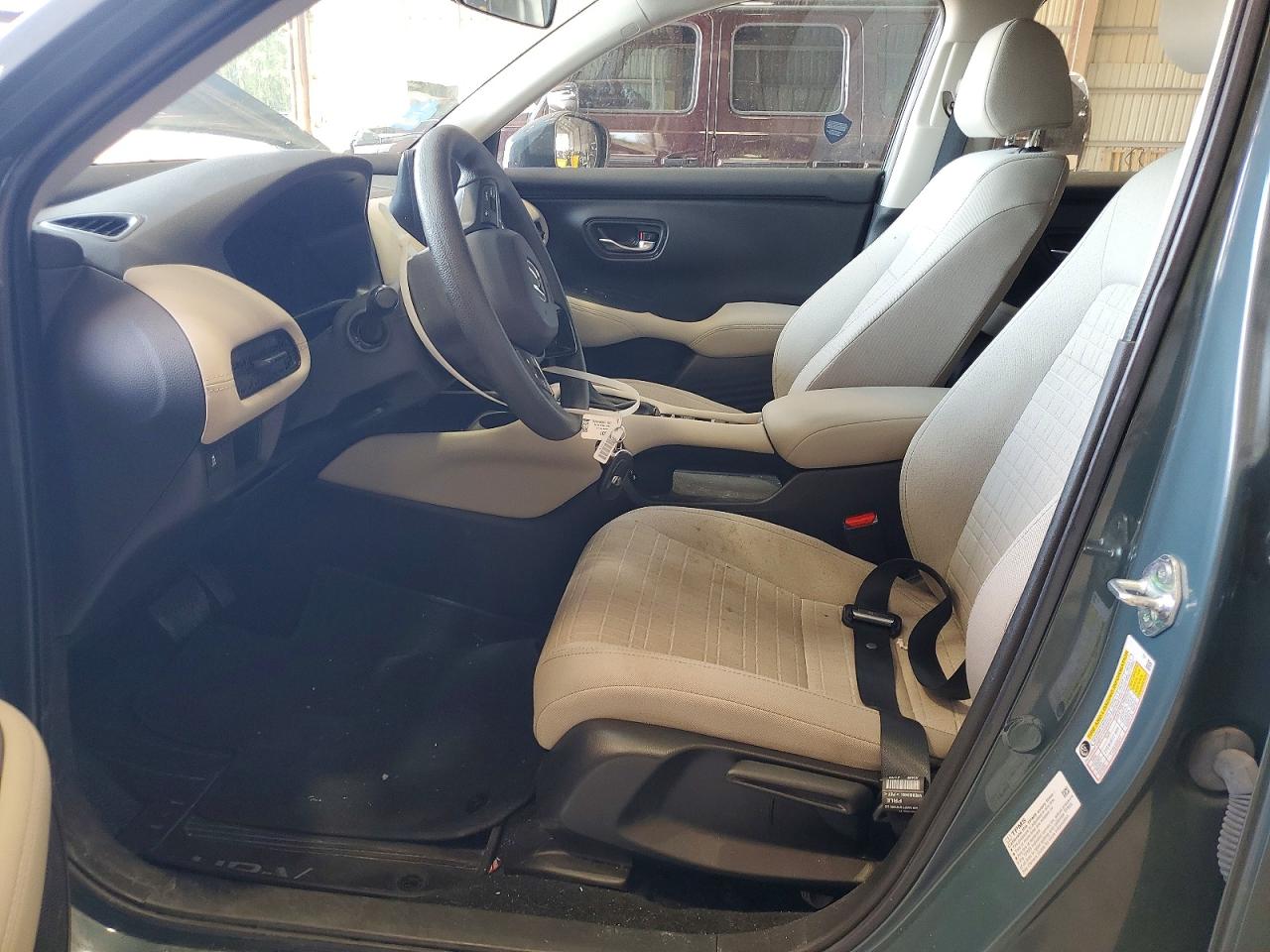 3CZRZ1H38SM700263 · 2025 HONDA HR-V · 7/13