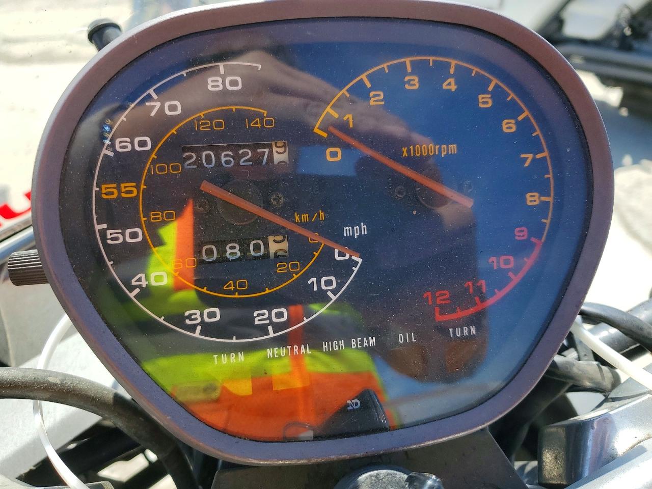 JS1GT72A0C2100929 · 1982 SUZUKI GS1000 · 7/9