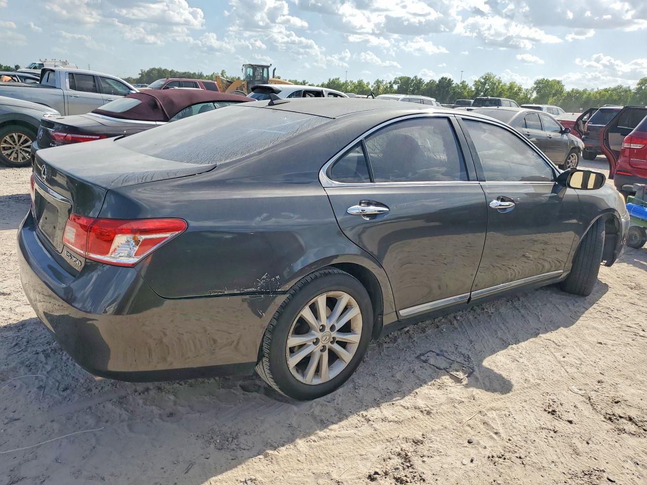 JTHBK1EG7A2367660 · 2010 LEXUS ES · 3/12