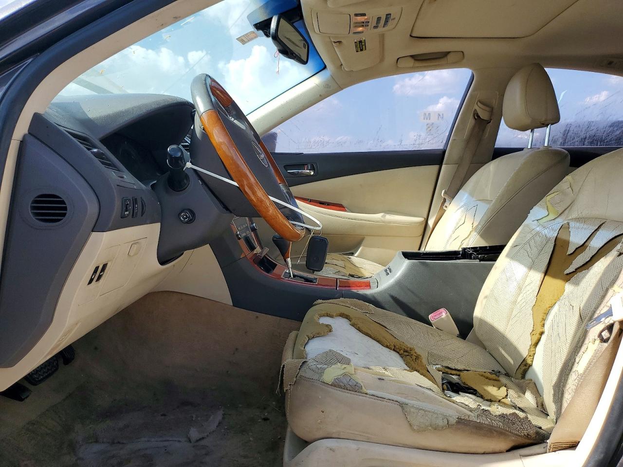 JTHBK1EG7A2367660 · 2010 LEXUS ES · 7/12